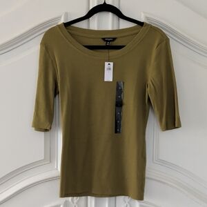 NWT BANANA REPUBLIC Olive Scoop Neck Elbow-Sleeve Top